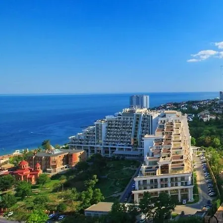 в аркадийском дворце у моря Apartment Odesa