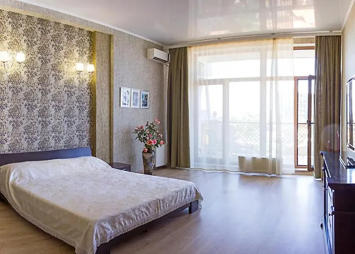 в аркадийском дворце у моря